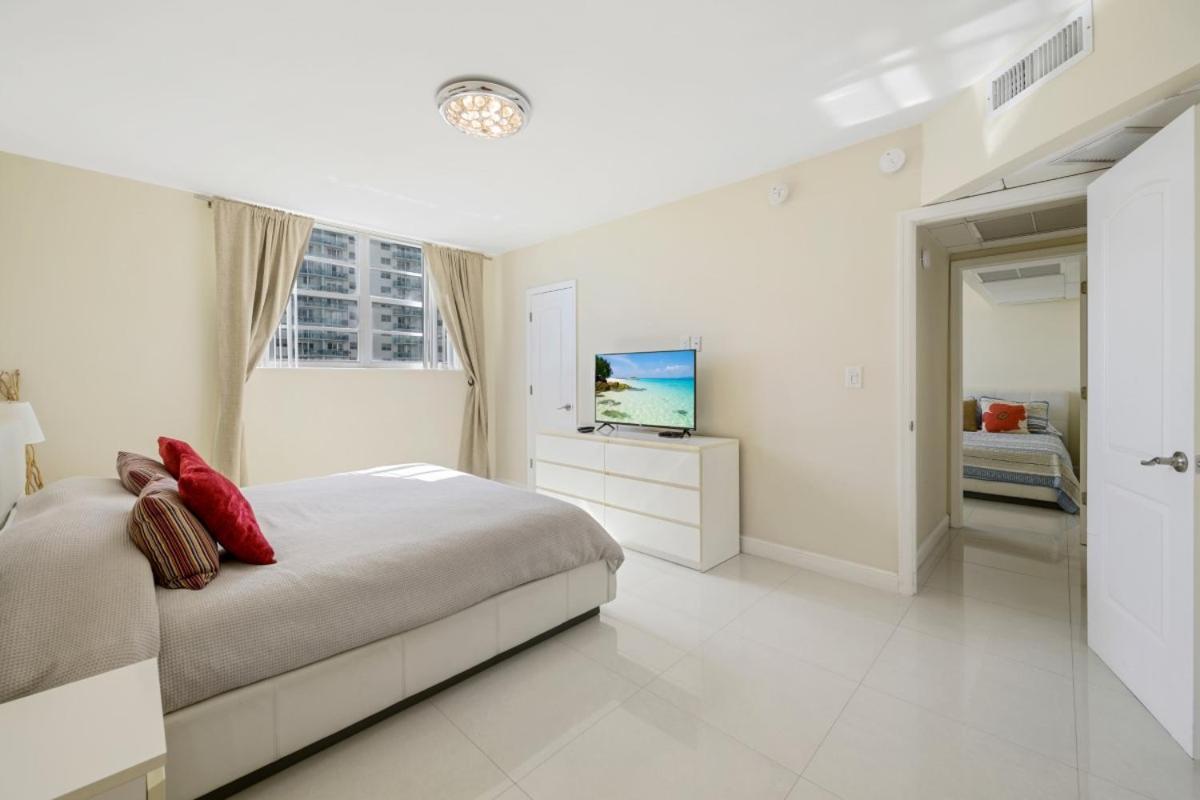 Tides On Hollywood Beach Ruang foto