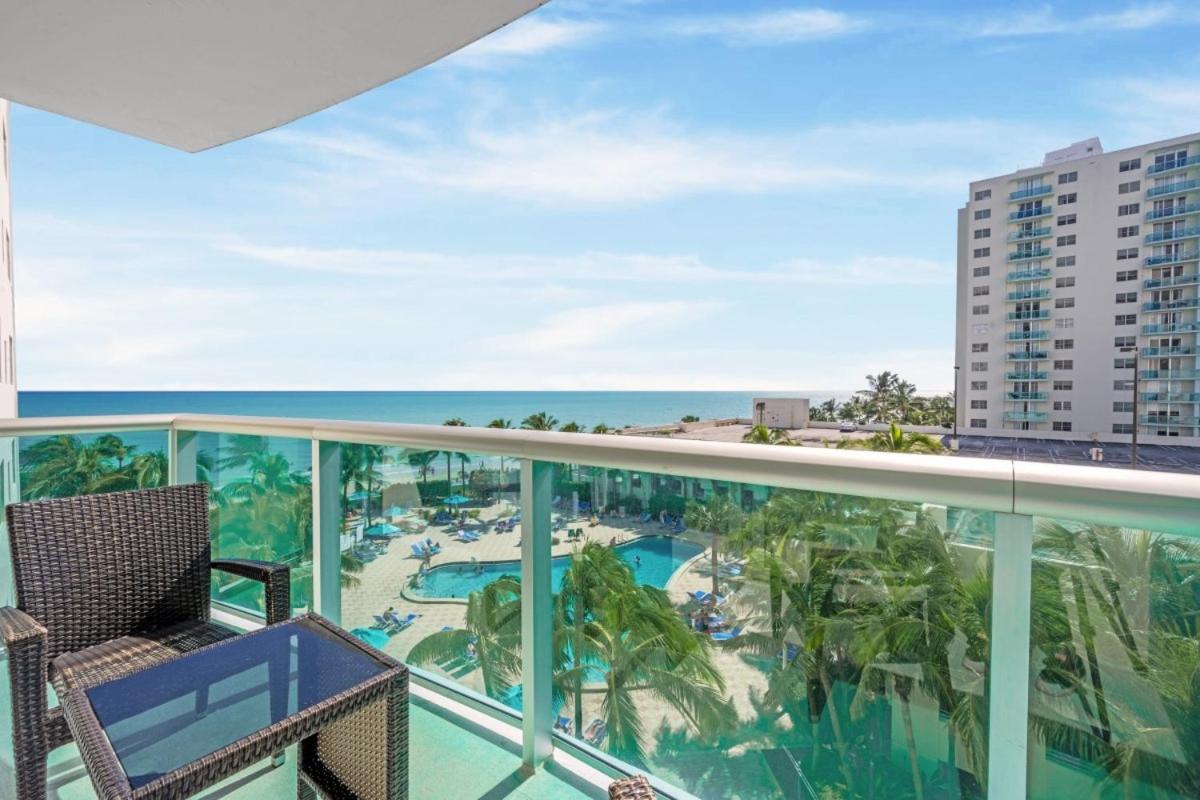 Tides On Hollywood Beach Ruang foto