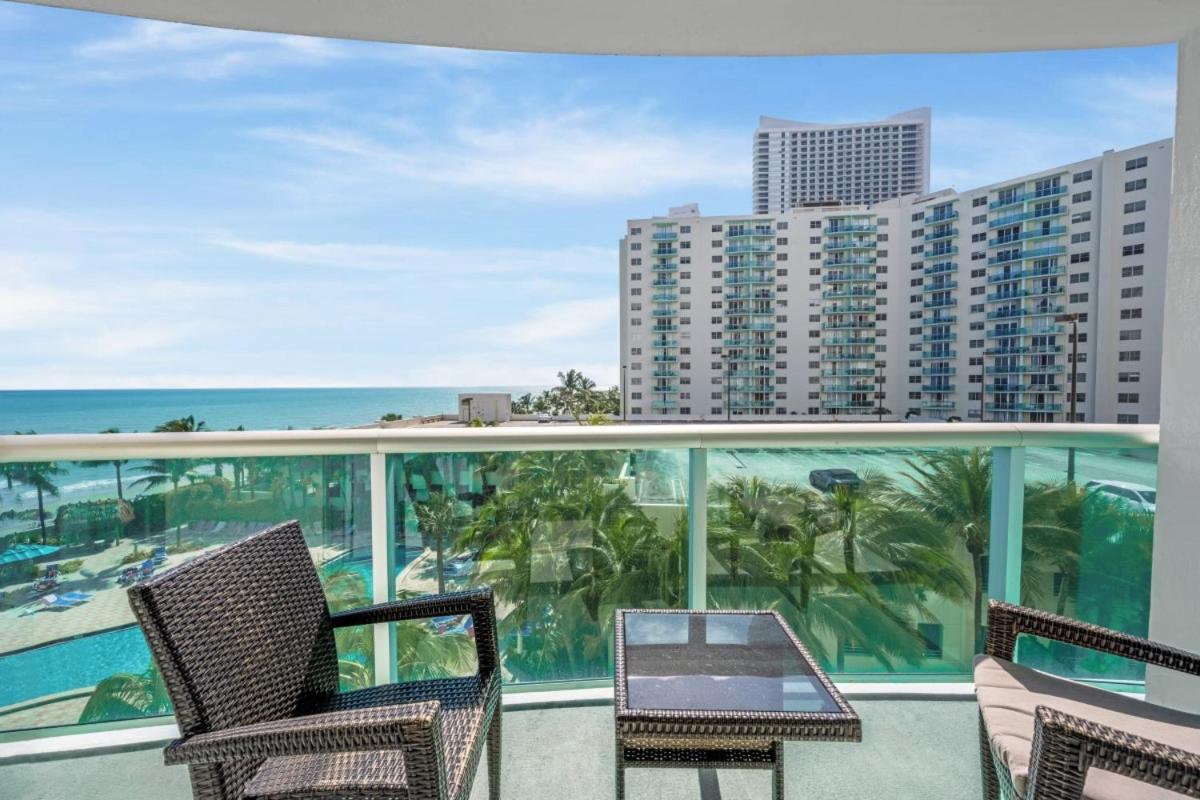 Tides On Hollywood Beach Ruang foto