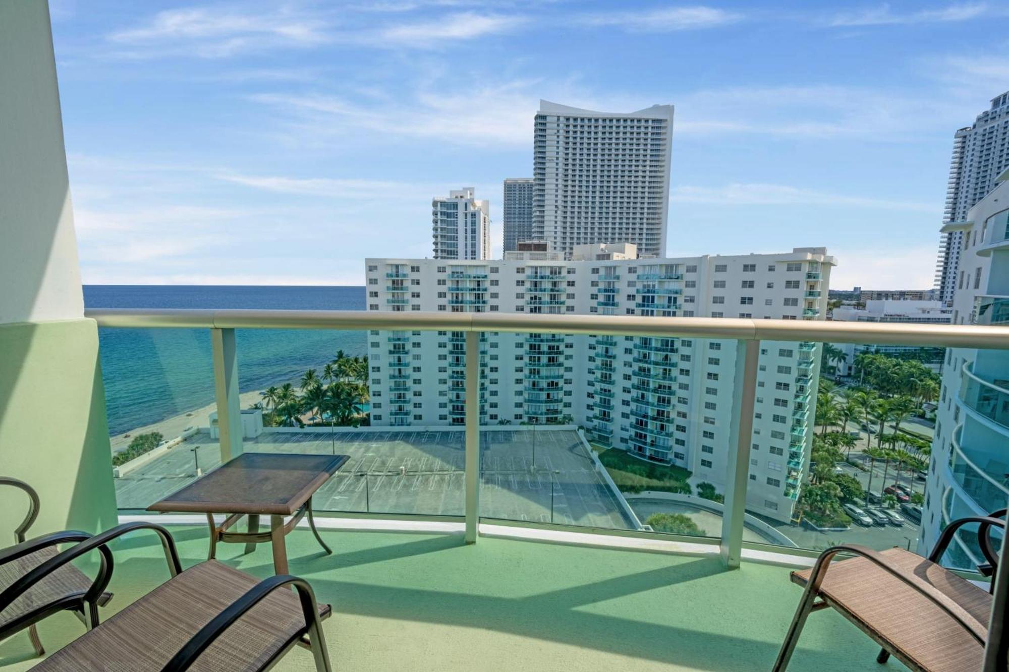 Tides On Hollywood Beach Ruang foto
